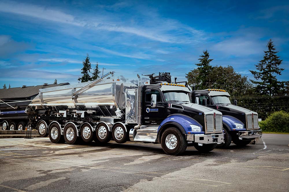 Slinger Truck